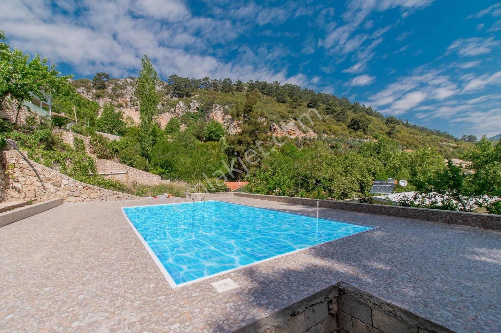 Konyaaltı Geyikbayrı Köy İçinde Satılık Villa - Görsel 7