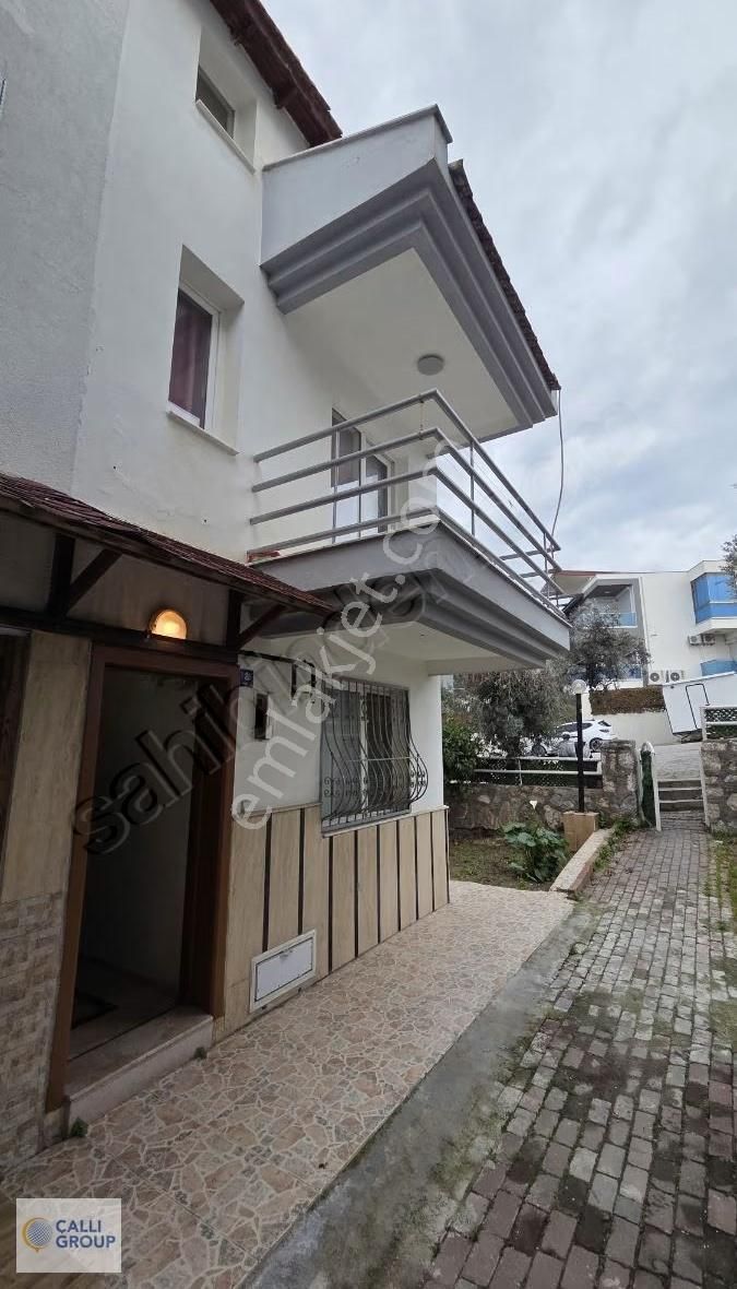 Kuşadası Kadınlar Denizi Plaja 500mt 4+2 Çift Bağımsız Bahçeli - Görsel 17