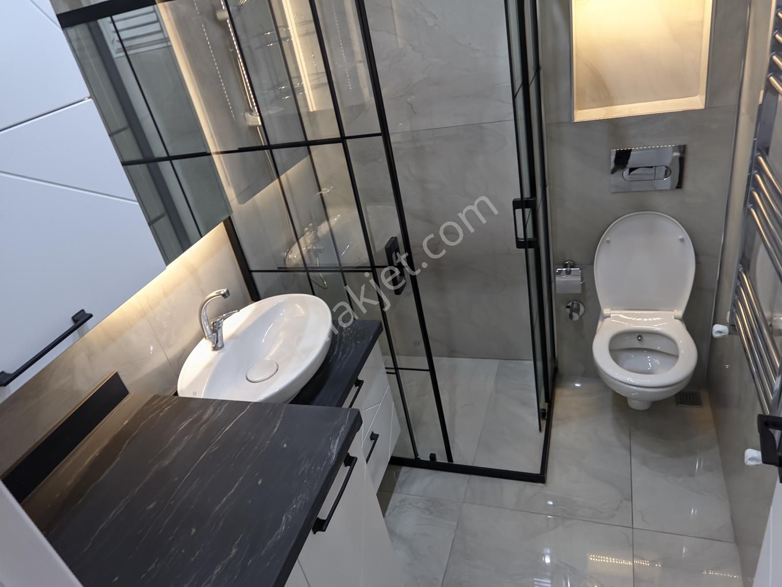 Altayçeşme'de Komple Yenilenmiş 3+1 125m² Deniz Manzaralı Sitede - Görsel 30