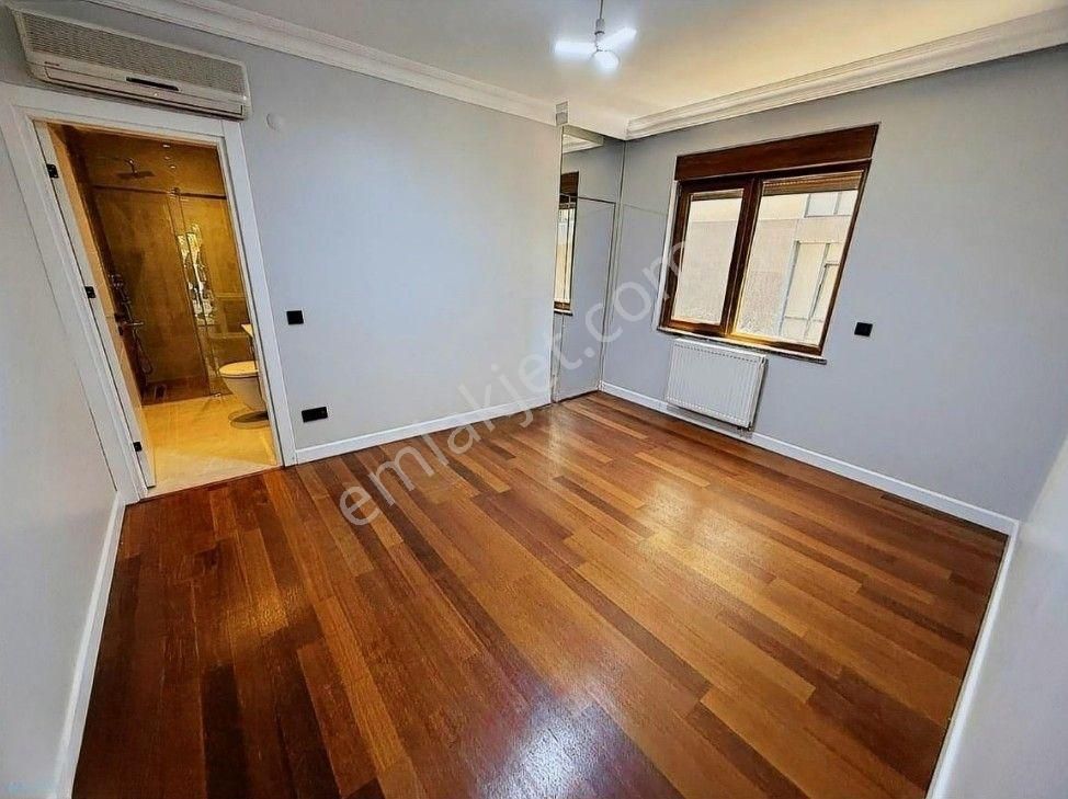 Boş..bağdat Caddesine 2.bina Balkonlu İskan Ebeveyn Banyolu 3+1 Daire .. - Görsel 3