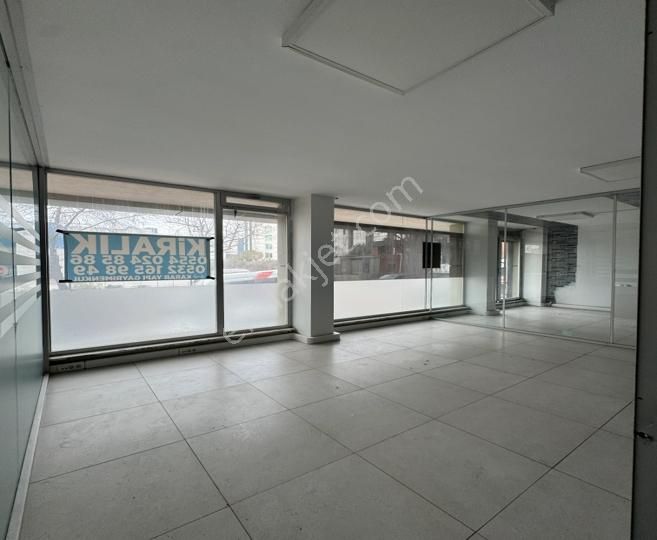 Metrobüse 100m Çift Cephe 3 Katlı Dükkan - Görsel 32