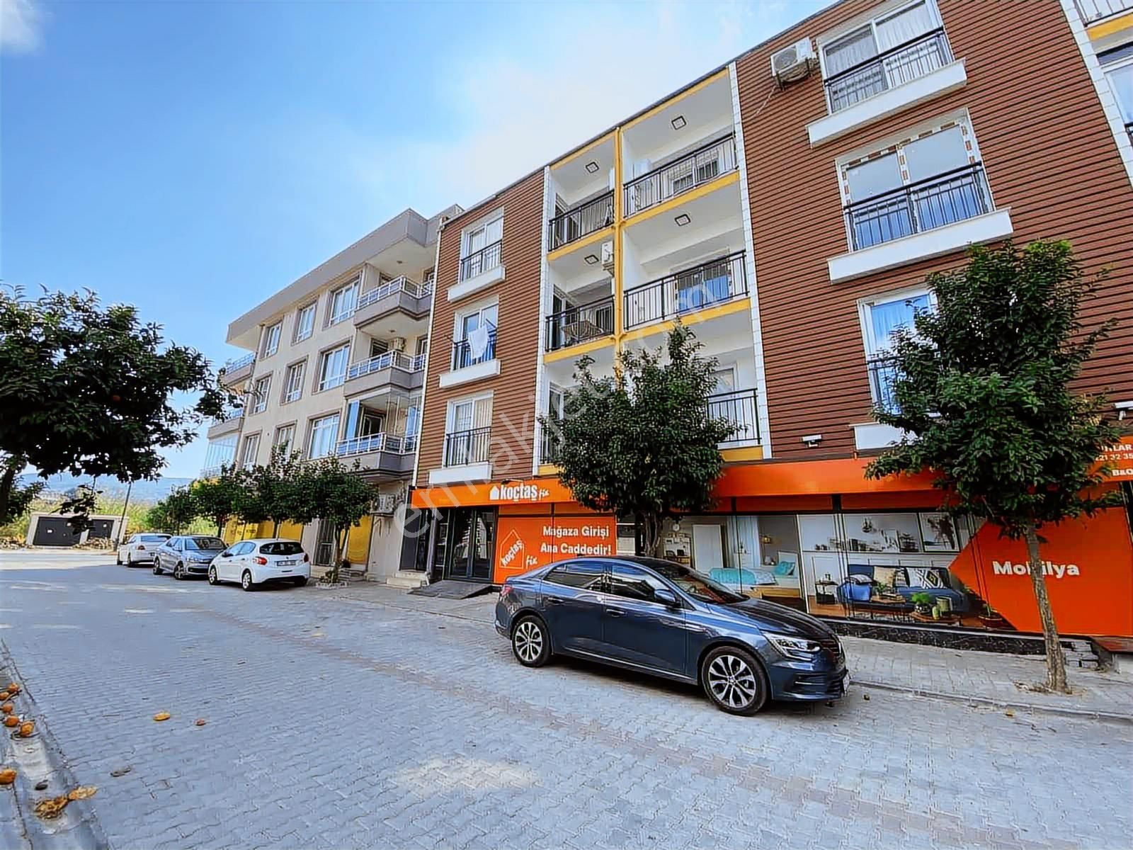 Kuşadası Davutlar'da 50 M2 Full Eşyalı Satılık 1+1 Daire