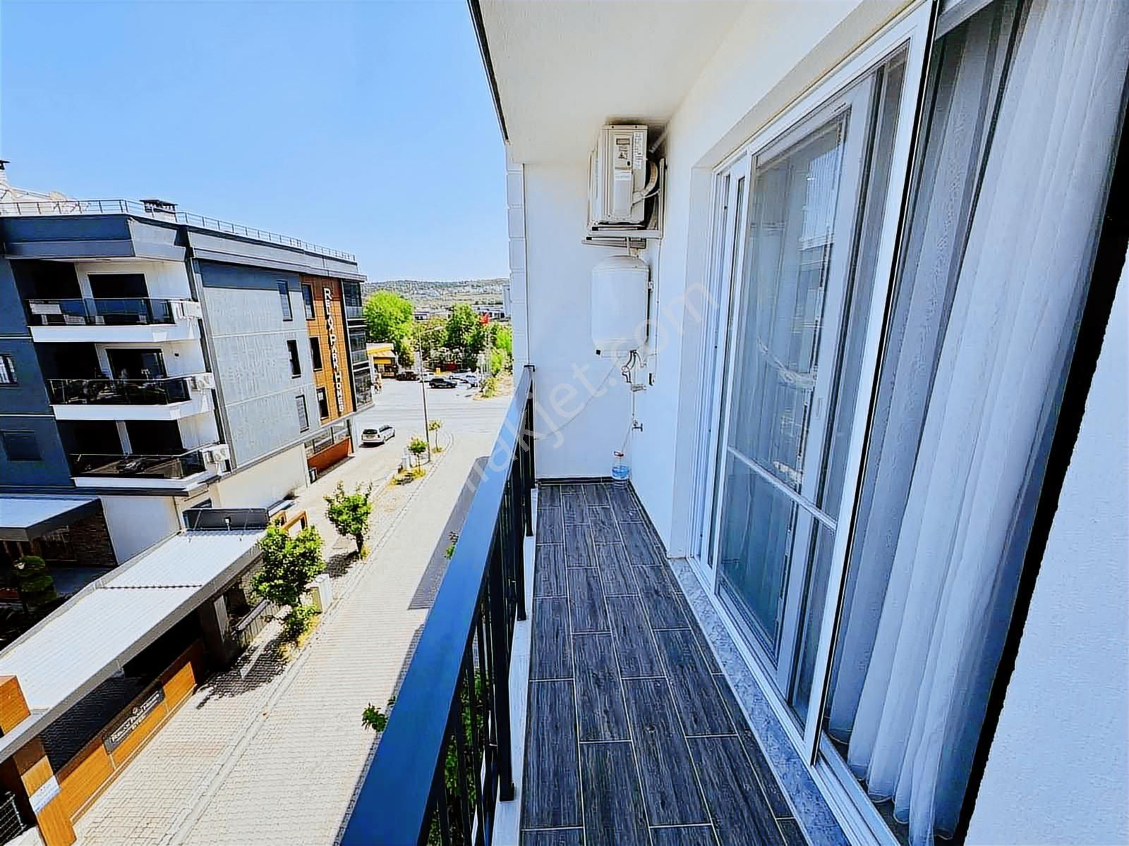 Kuşadası Davutlar'da 50 M2 Full Eşyalı Satılık 1+1 Daire - Görsel 14