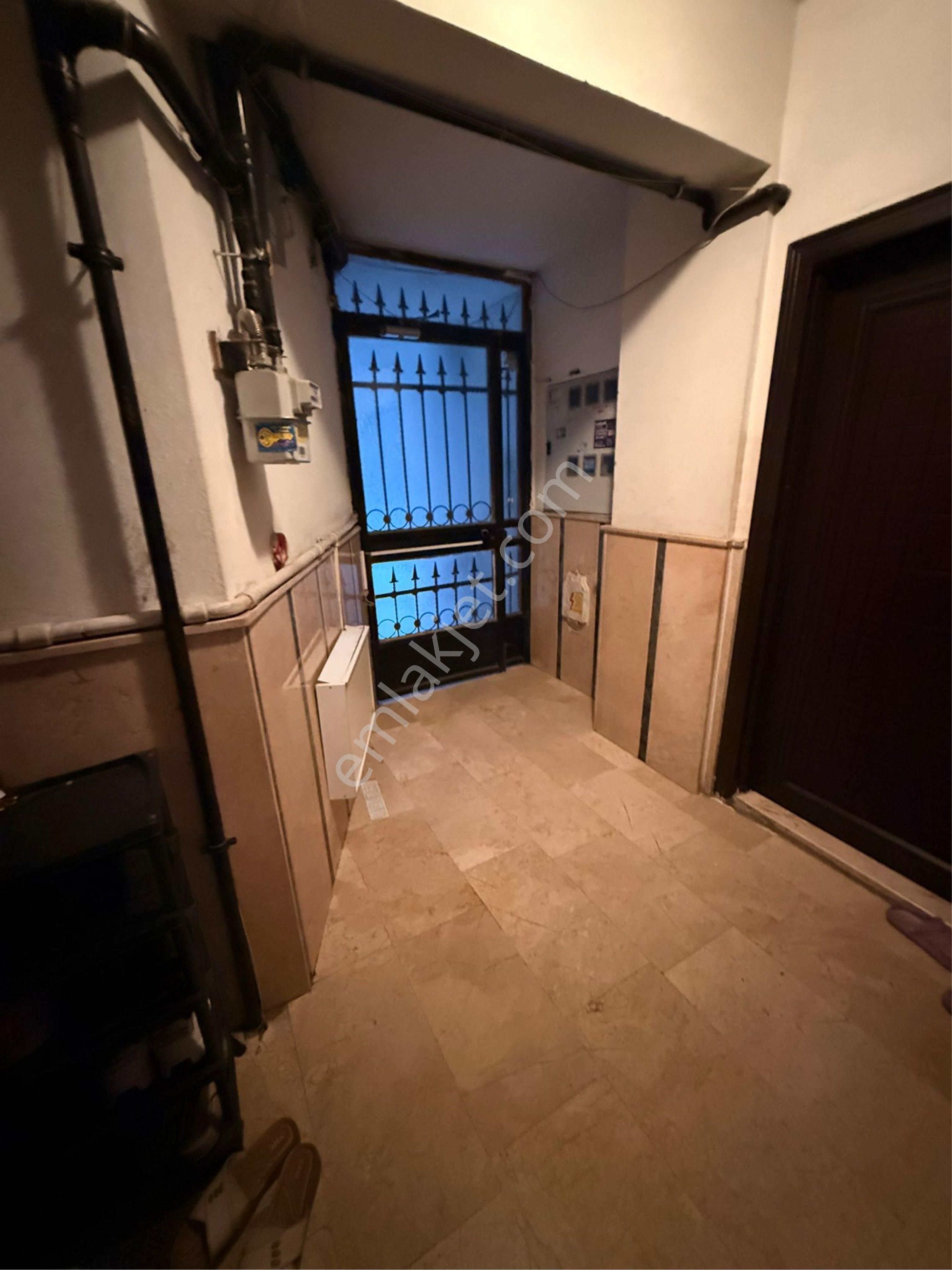 Emir Emlak’dan 2+1 Yeni Bina Bahçe Katı Dogalgaz Kombili - Görsel 15