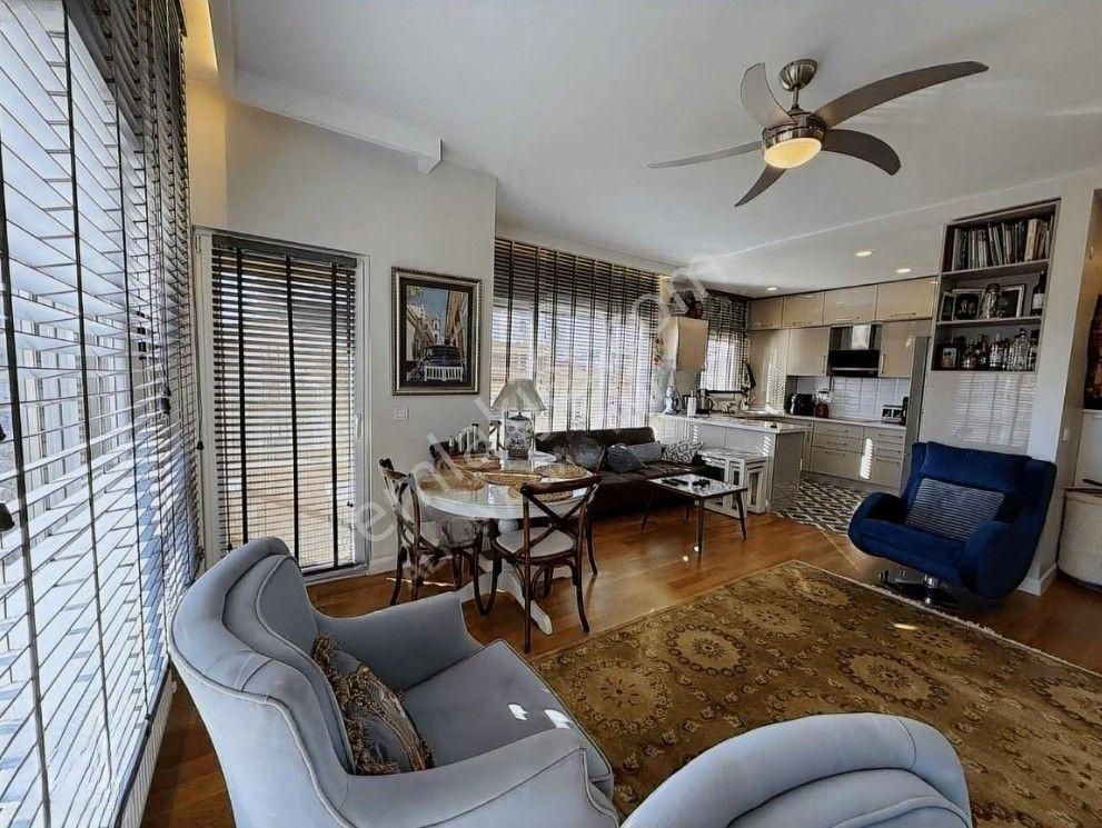 Suadiye'de Satılık 2+1 Balkonlu Daire Marmaray'a 3dk Mesafede - Görsel 3