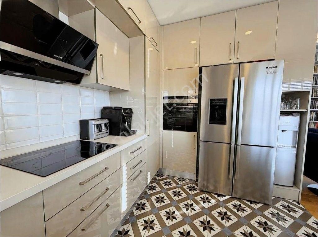 Suadiye'de Satılık 2+1 Balkonlu Daire Marmaray'a 3dk Mesafede - Görsel 6