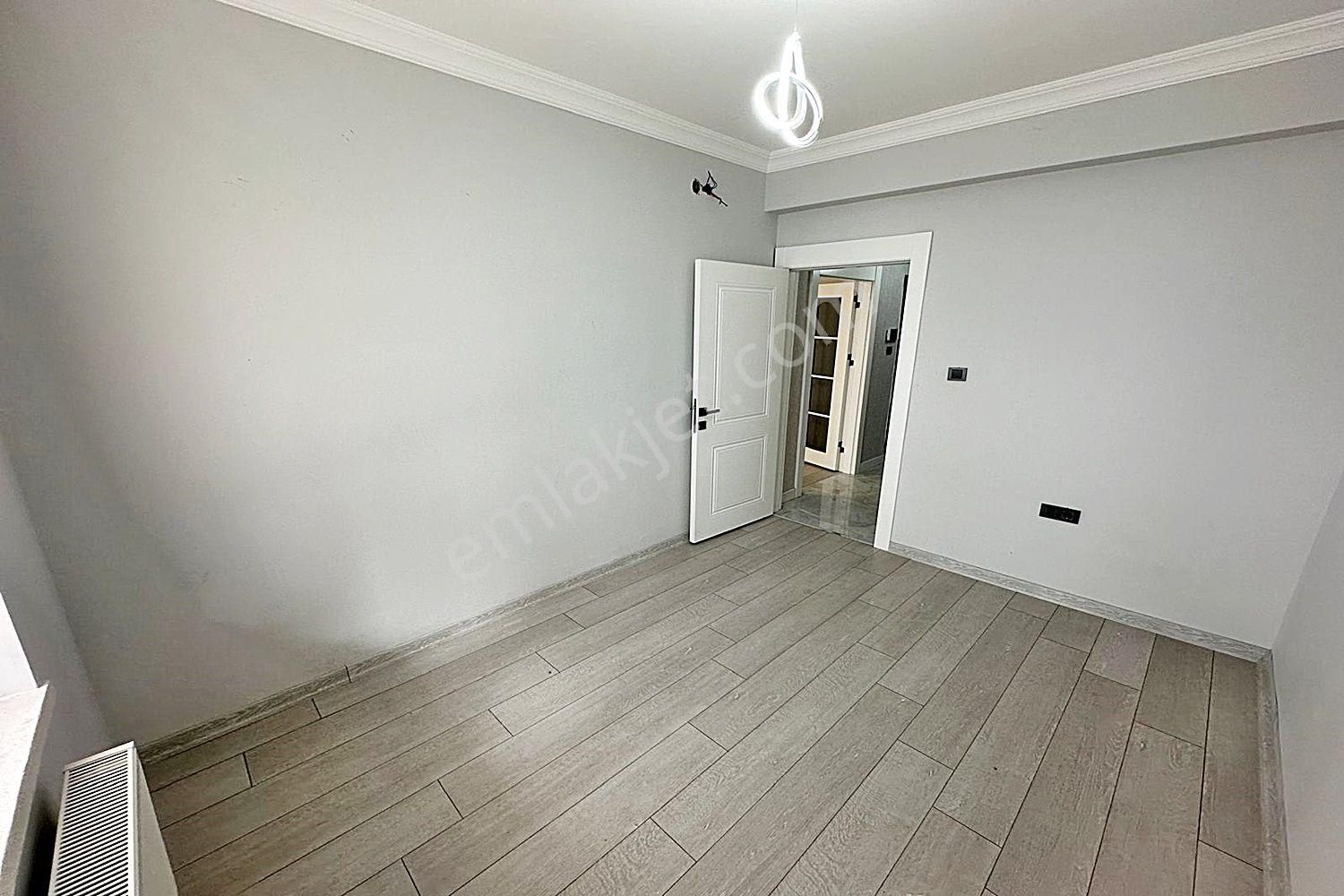 Karşıyaka'da 3+1 Cadde Yakını Full+ Full Yapılı Kaçırılmacak Fırsat - Görsel 27