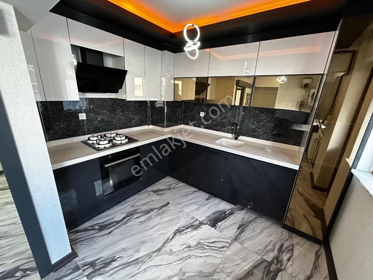 Sincan Akşemsettin Mh 3+1 Lüks Yapılı Ebeveyn B. Teraslı Daire - Görsel 3