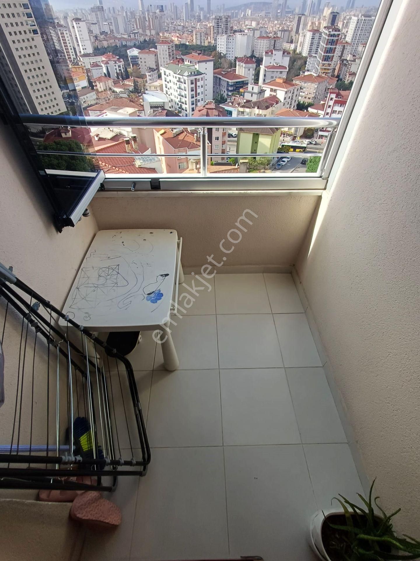 Mertcan Dan Yakacık Meydana Yürüme Arakat 3+1 İskanlı Lüks Daire - Görsel 26