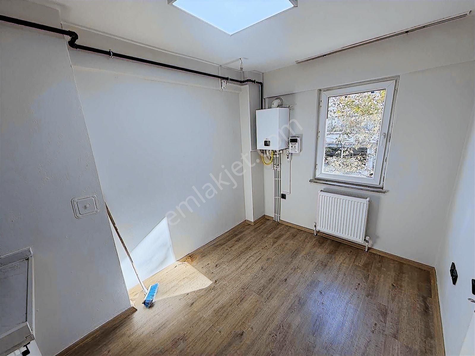 Gümüş Grouptan Atatürk Caddesine Cephe Kiralık Ofis - Görsel 21