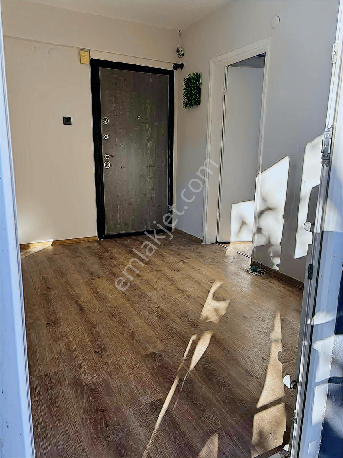 Gümüş Grouptan Atatürk Caddesine Cephe Kiralık Ofis - Görsel 10