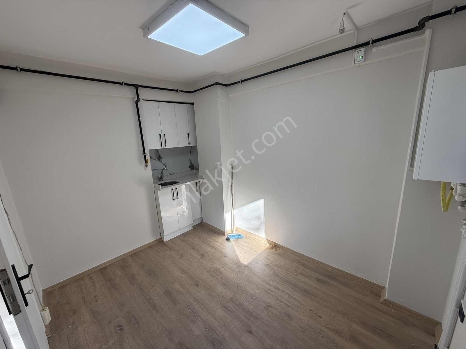 Gümüş Grouptan Atatürk Caddesine Cephe Kiralık Ofis - Görsel 22