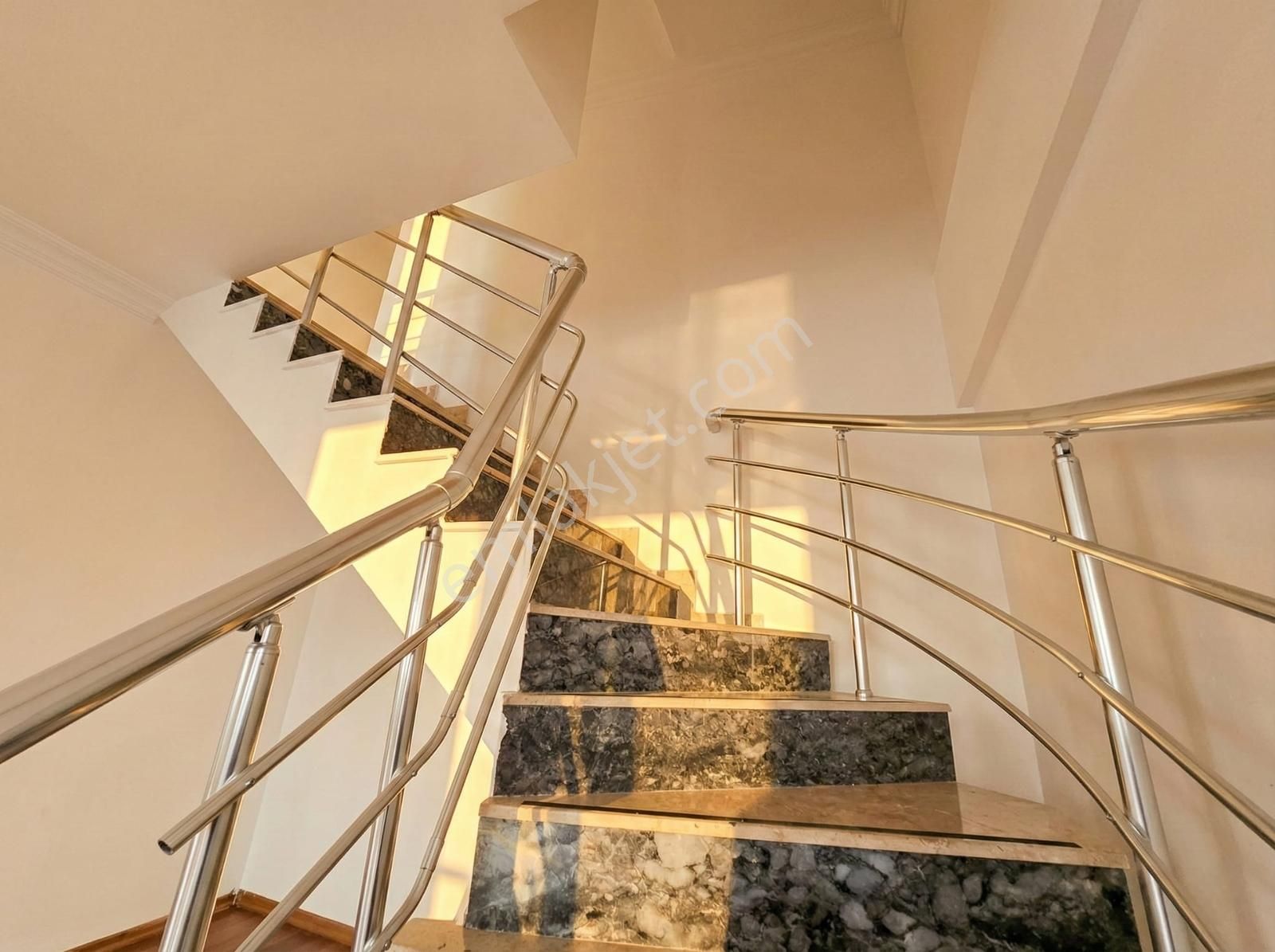 Çankaya Huzur'da Giyinme Odalı, Çift Banyolu Keyifli 3+1 Dubleks - Görsel 8