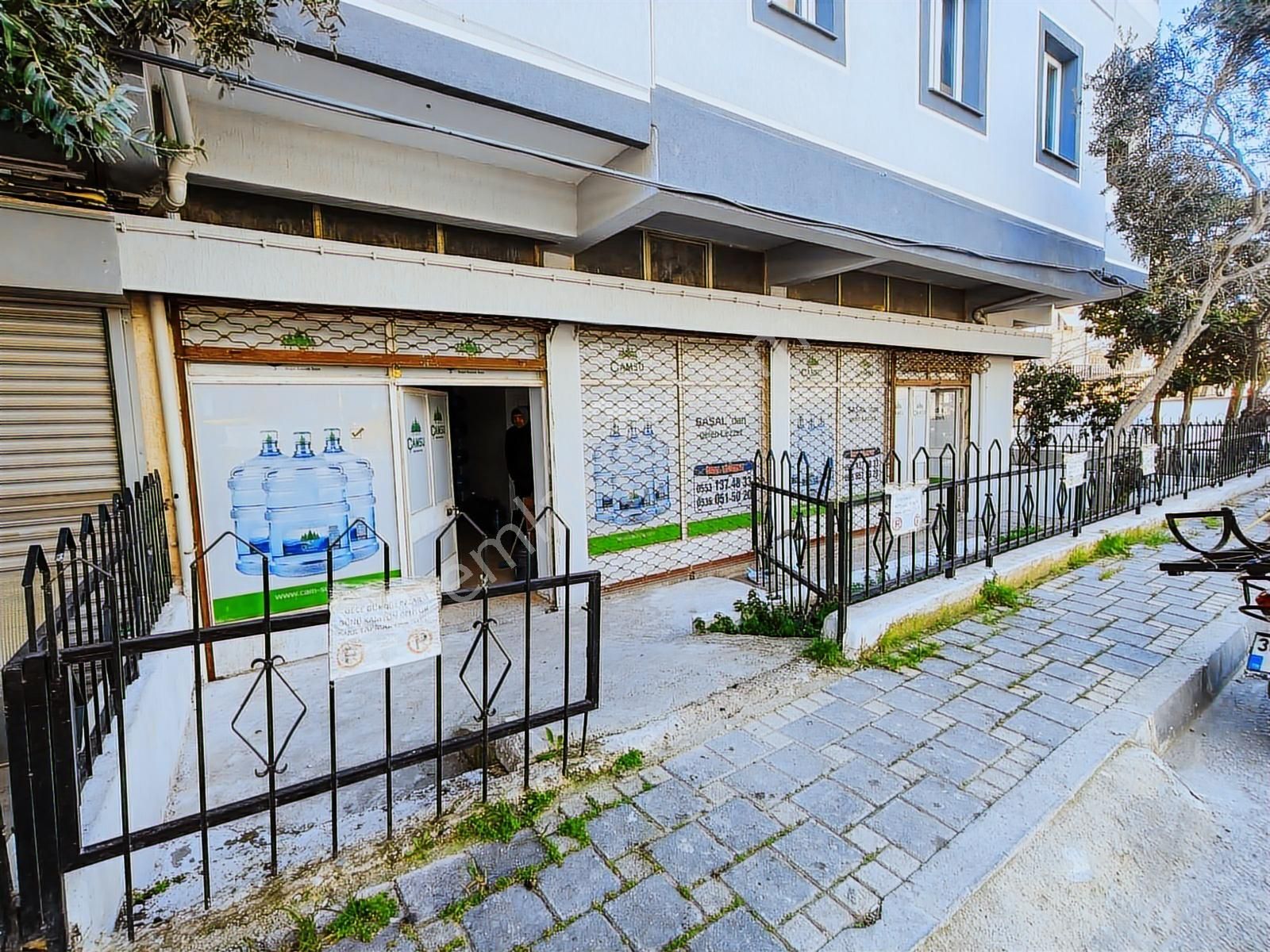 85m² Bağımsız 2 Dükkan, Tam Köşe, Çift Cepheli, Bahçeli - Görsel 4