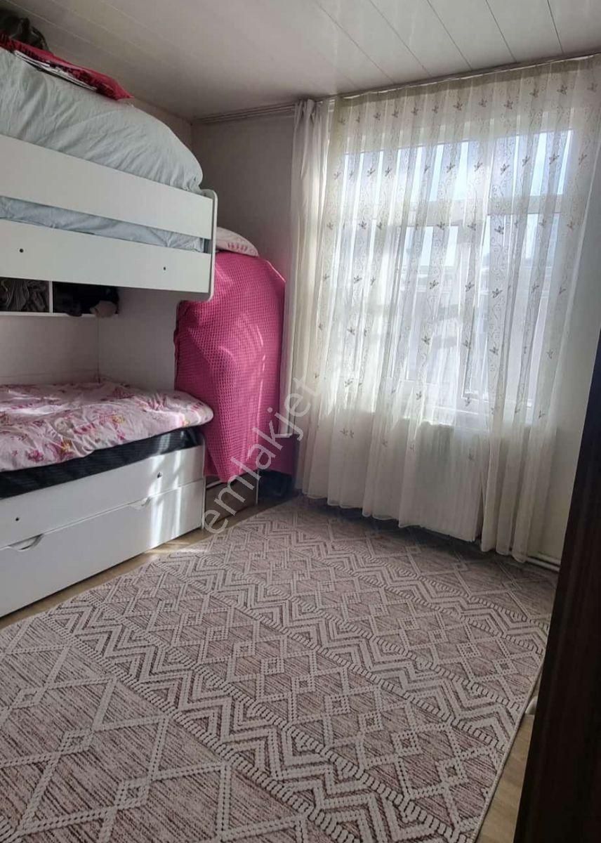 Mimar Emlak'dan Satılık 1+1 80m² Balkonlu Güney Cephe 4.kat - Görsel 5