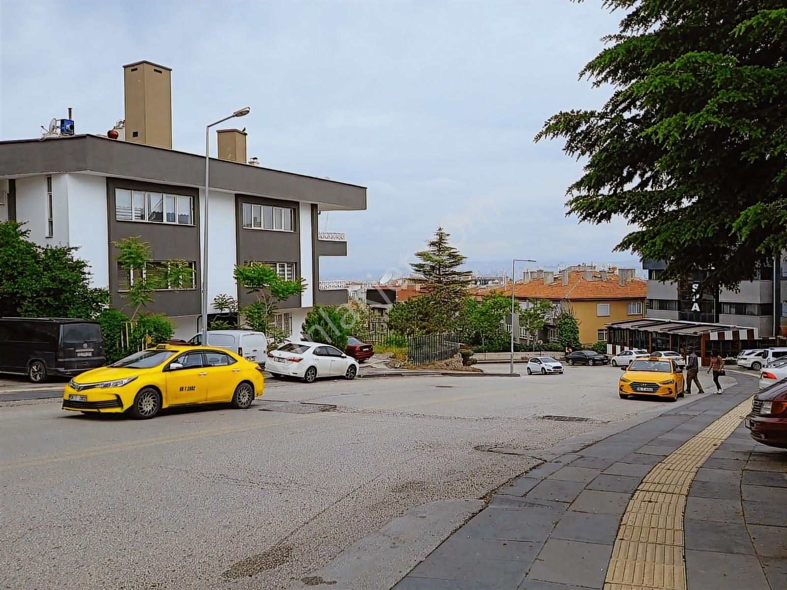 Çankaya Gop Koza Sokak'ta Kiralık 3+1 Ofis - Görsel 4