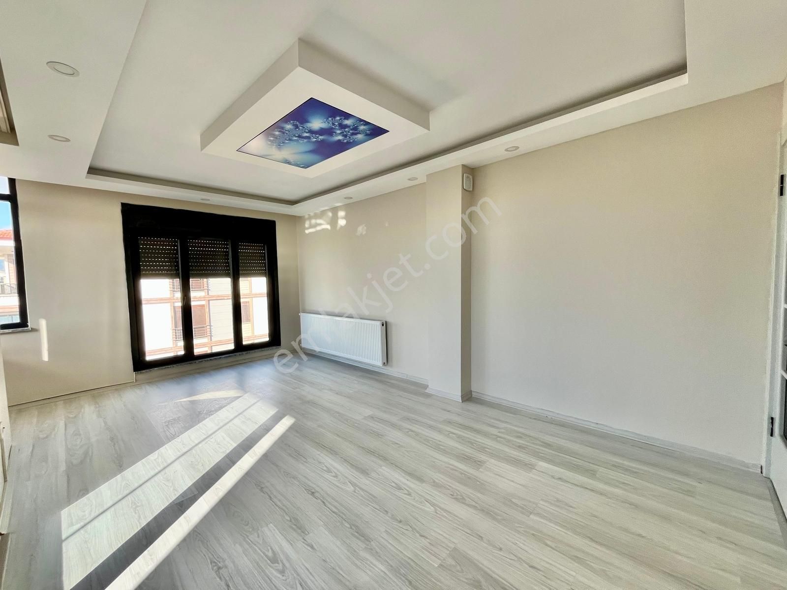 Gümüşden Ayrı Mutfaklı Ebeveyn Banyolu Enfes Genişlikte 3+1daire - Görsel 11