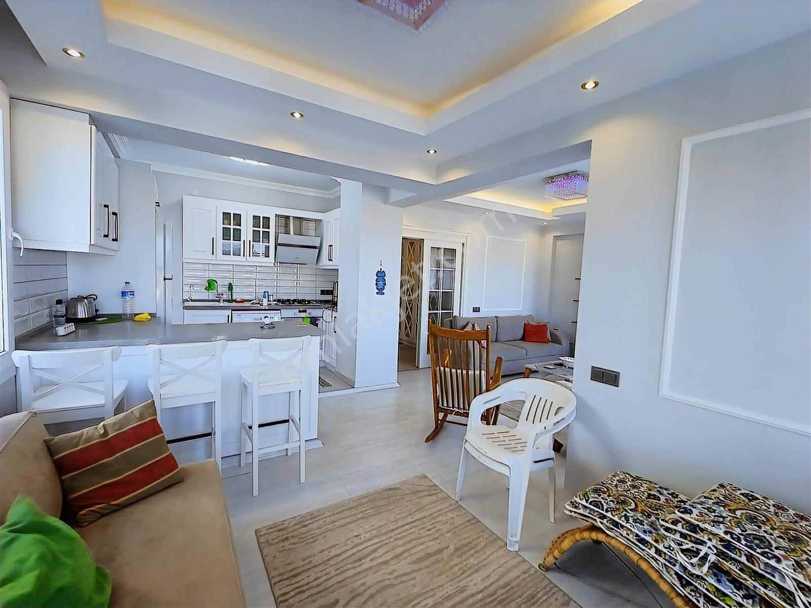 Kuşadası Türkmen,de Marinaya Yakın Manzaralı 3+1 Daire - Görsel 27