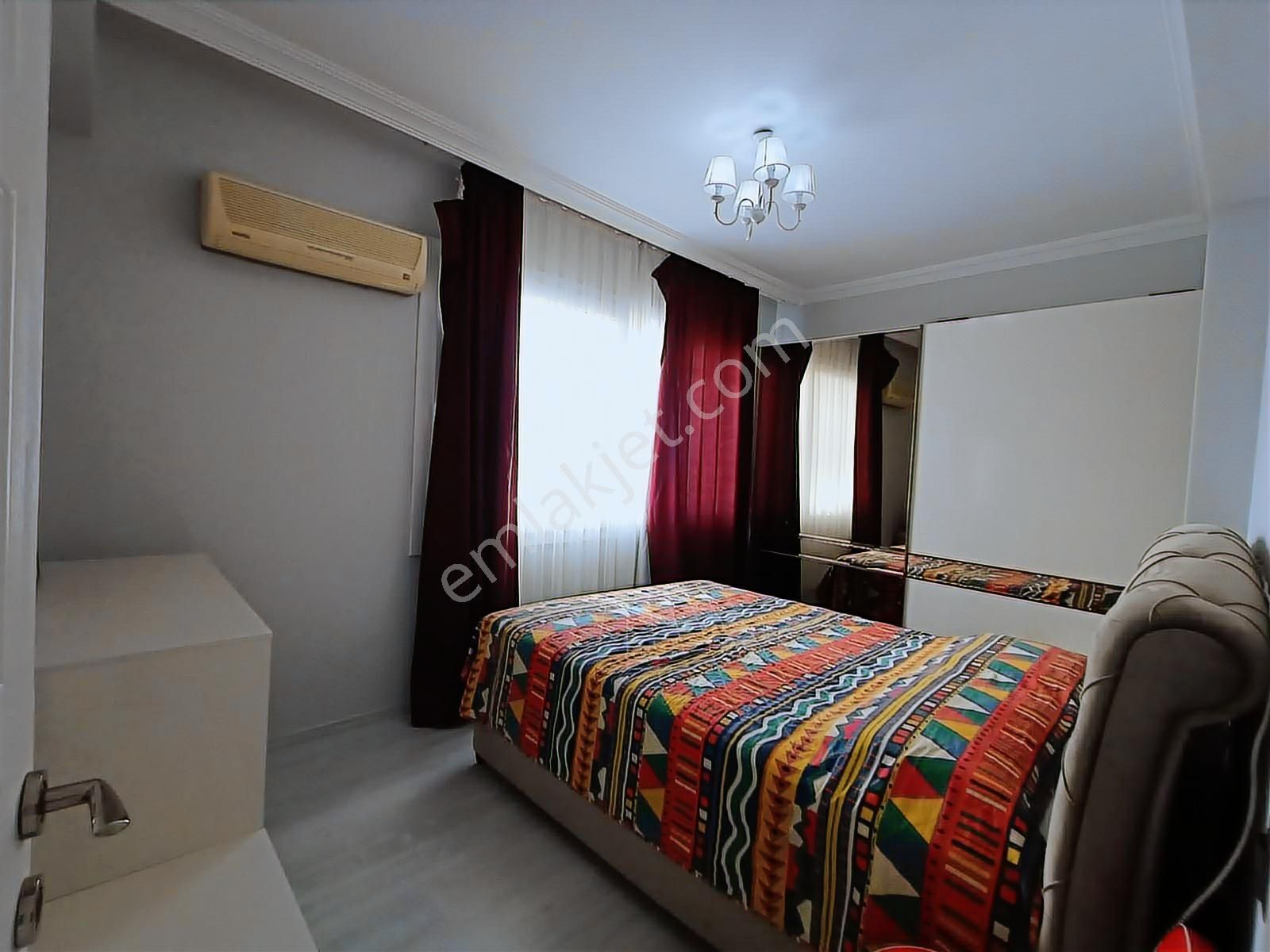 Kuşadası Türkmen,de Marinaya Yakın Manzaralı 3+1 Daire - Görsel 33