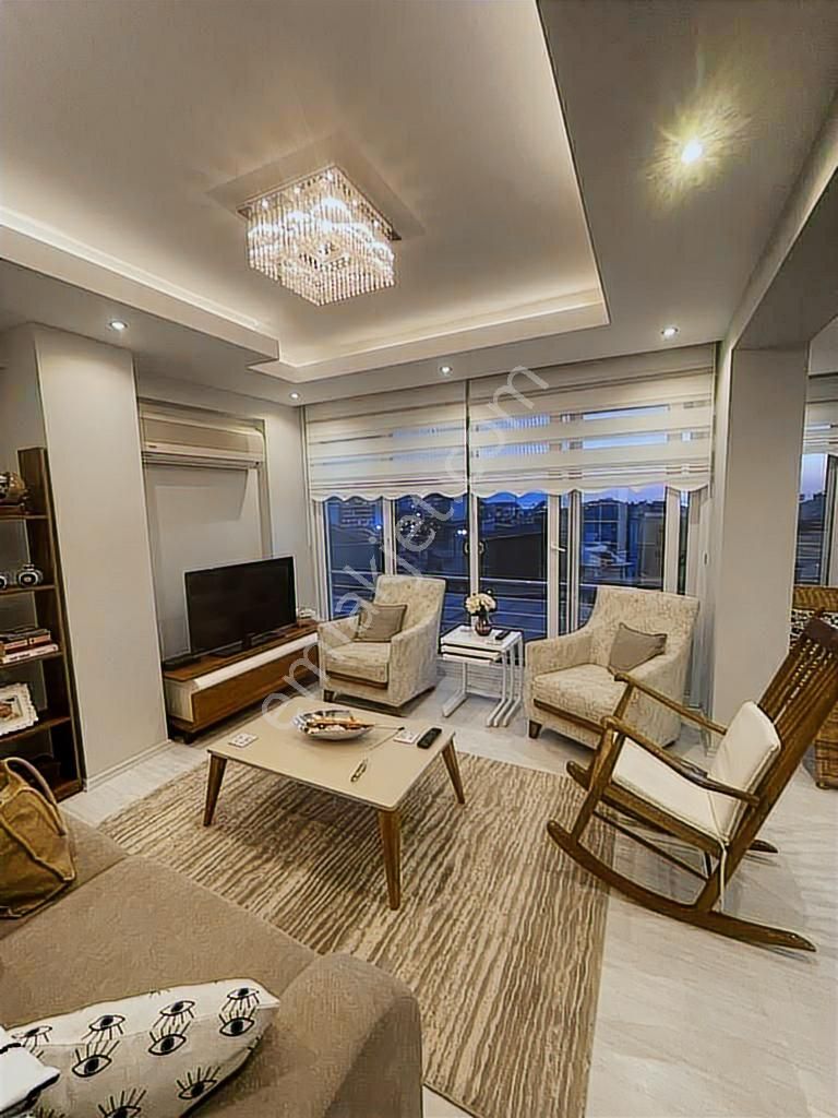 Kuşadası Türkmen,de Marinaya Yakın Manzaralı 3+1 Daire - Görsel 5