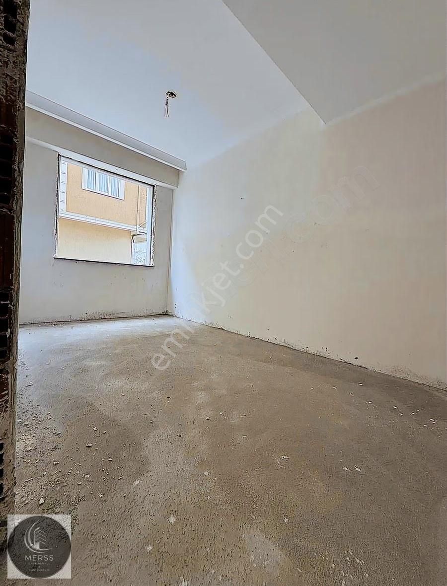 Sultanbeyli Orhangazi'de Eşref Bitlis 'e Yakın 105m2 Bahçe Katı - Görsel 4