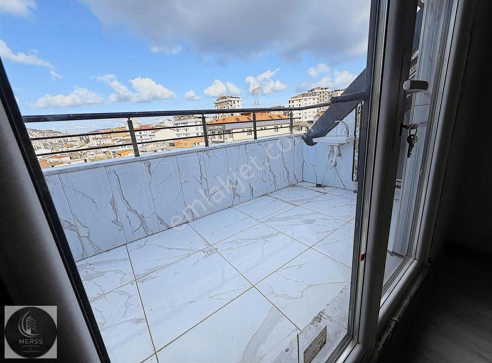 Sultanbeyli Mimarsinan 'da 4+1 , İki Aileye Uyhun Üst Dubleks - Görsel 3