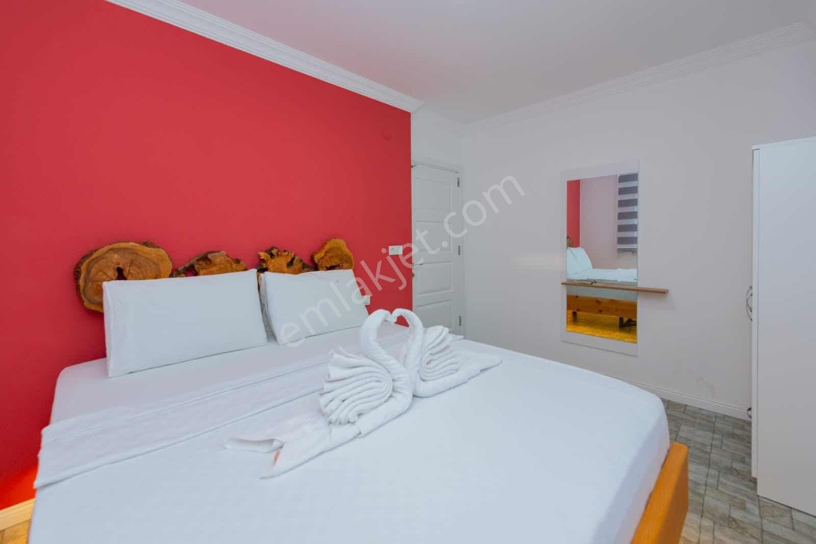 Yürek Mahallesinde Eşyalı Kiralık Villa - Görsel 6