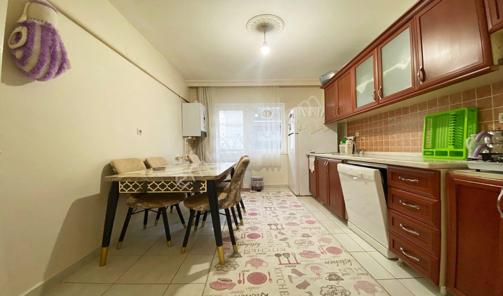 Vadi'den Karakaya'da Yapılı 125 M2 Geniş Kullanım Alanlı 3+1 !!! - Görsel 2