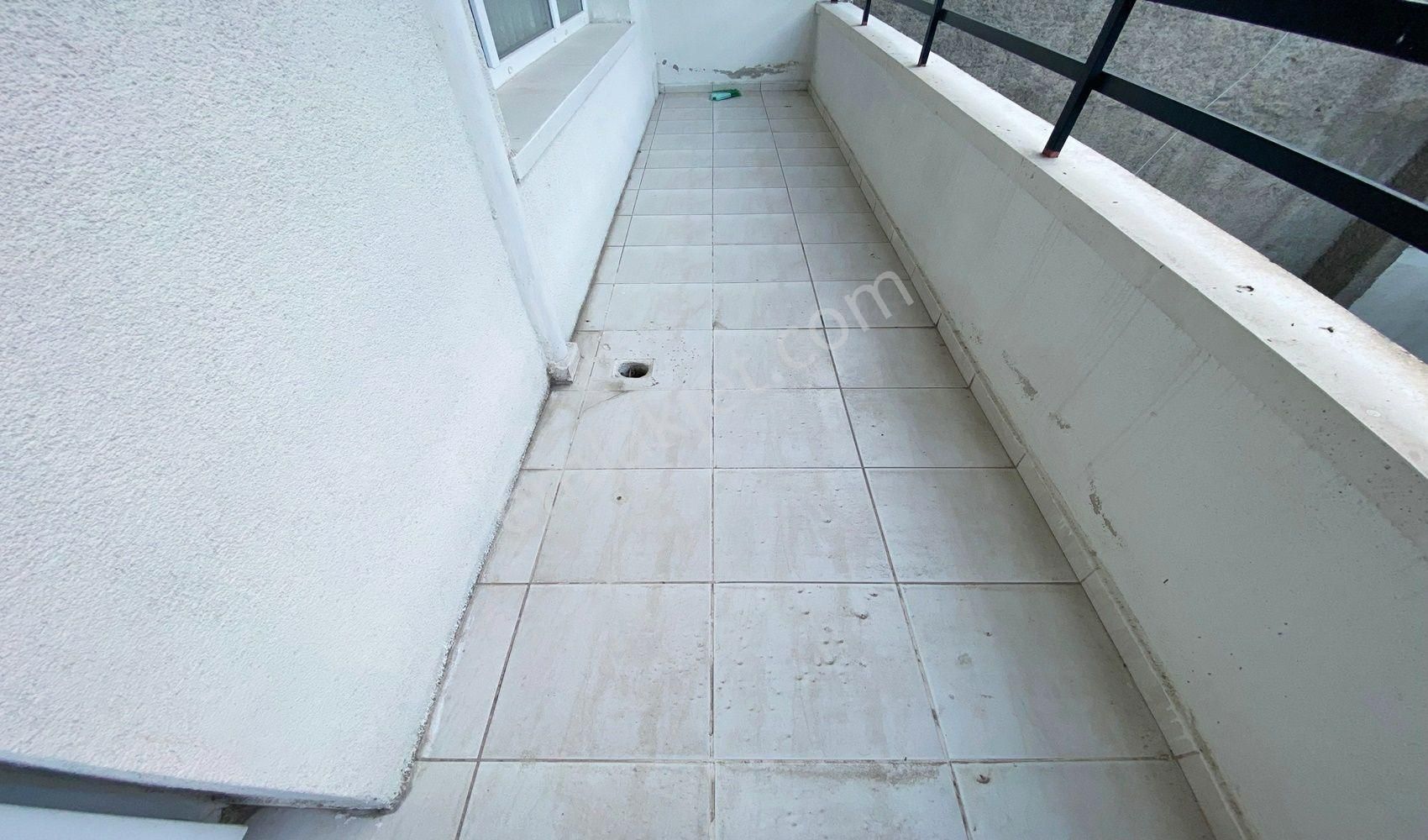 Vadi'den Karakaya'da Yapılı 125 M2 Geniş Kullanım Alanlı 3+1 !!! - Görsel 6