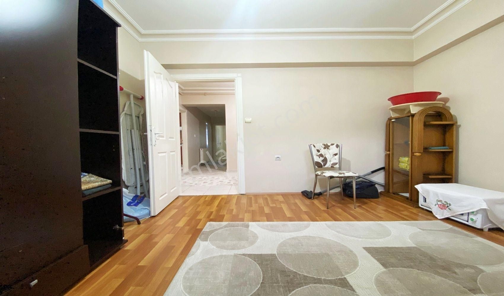 Vadi'den Karakaya'da Yapılı 125 M2 Geniş Kullanım Alanlı 3+1 !!! - Görsel 19