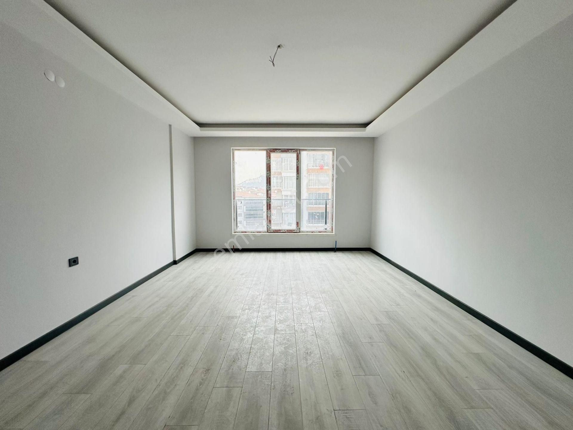 Feridunçelik'te Ultra Lüks Yapılı 3+1 3.katta Satılık Sıfır Daire !! - Görsel 6