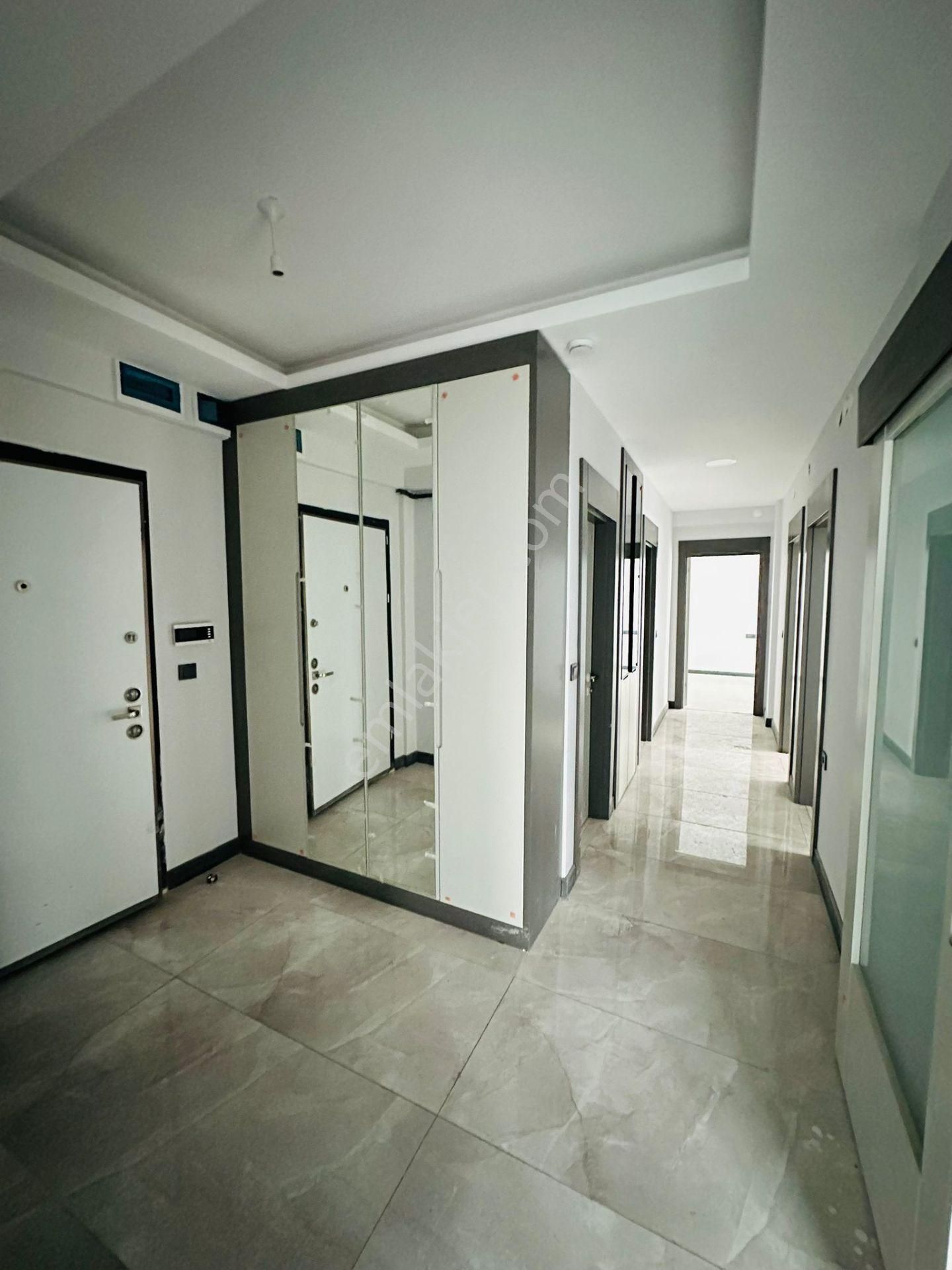 Feridunçelik'te Ultra Lüks Yapılı 3+1 3.katta Satılık Sıfır Daire !! - Görsel 15