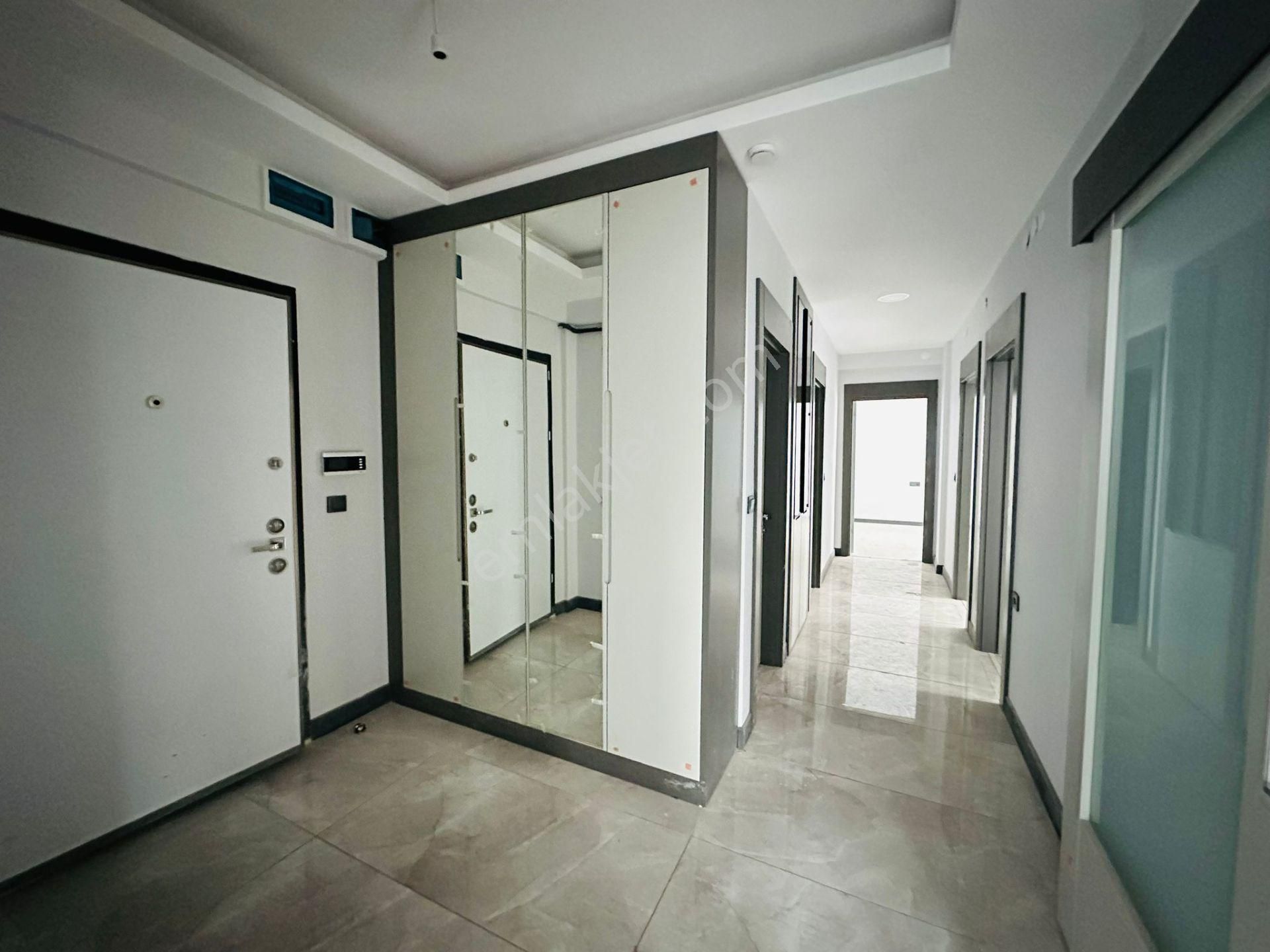 Feridunçelik'te Ultra Lüks Yapılı 3+1 3.katta Satılık Sıfır Daire !! - Görsel 14