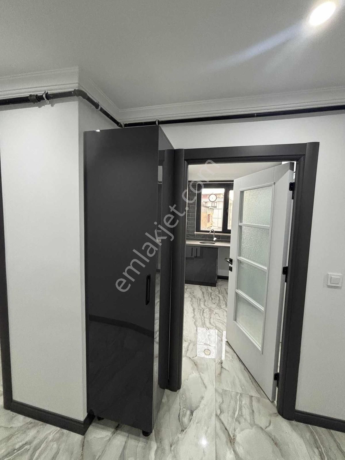 Hürriyet Mahallesinde Satılık 3+1 Daire - Görsel 9