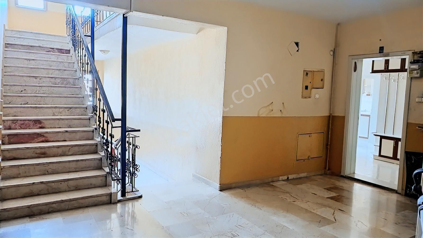 Karatay Tramvay Yanında 145 M2 3+1 Banyolu-kilerli Kiralık Daire - Görsel 23