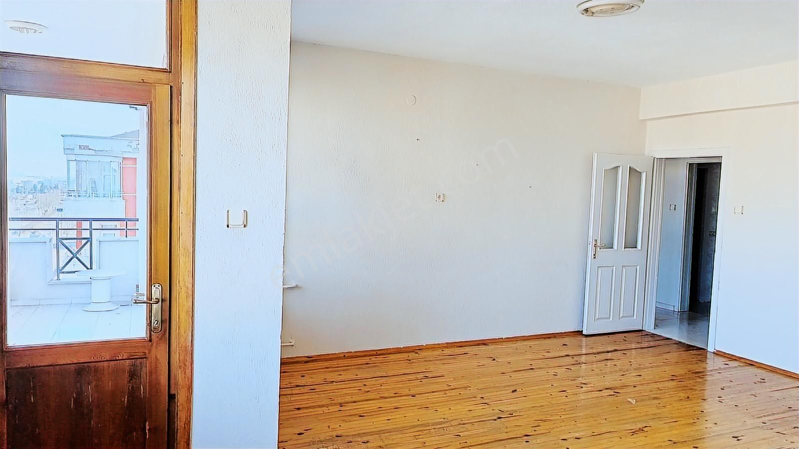 Karatay Tramvay Yanında 145 M2 3+1 Banyolu-kilerli Kiralık Daire - Görsel 4