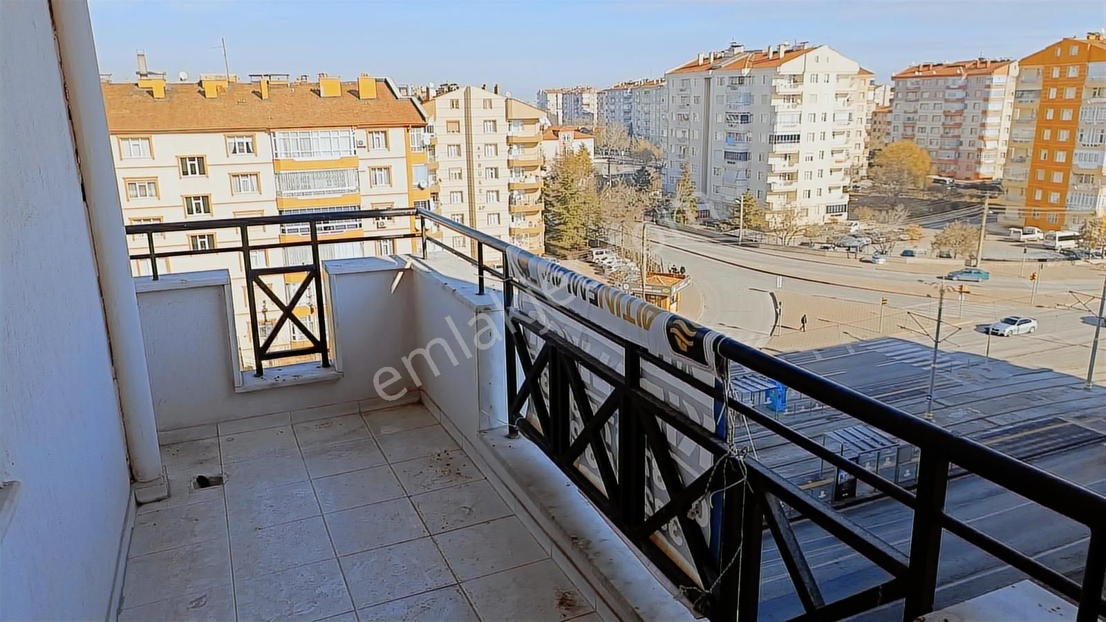 Karatay Tramvay Yanında 145 M2 3+1 Banyolu-kilerli Kiralık Daire - Görsel 27