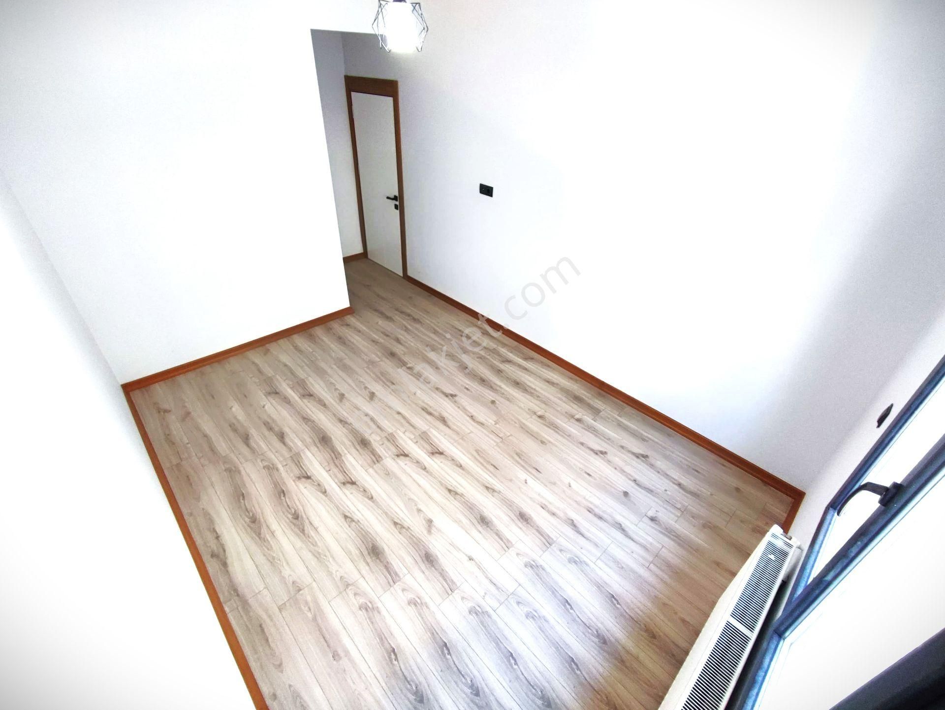 Akçay'da Aygülden Sıfır Ön Cephe Ayrı Mutfak Ebeveyn Banyolu Geniş Cam Balkonlu 2+1 Satılık Daireler - Görsel 16