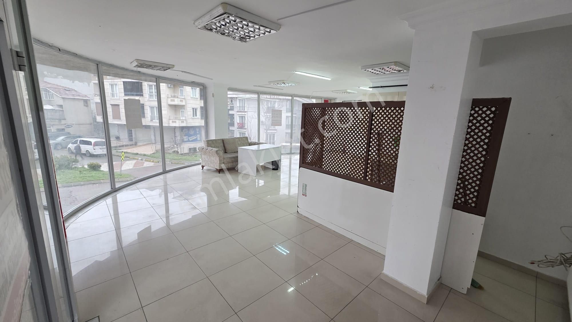 Beylikdüzü Yakuplu 75 M² Düz Giriş, Dükkan, İşyeri, Ofis, Depo, Büro - Görsel 3