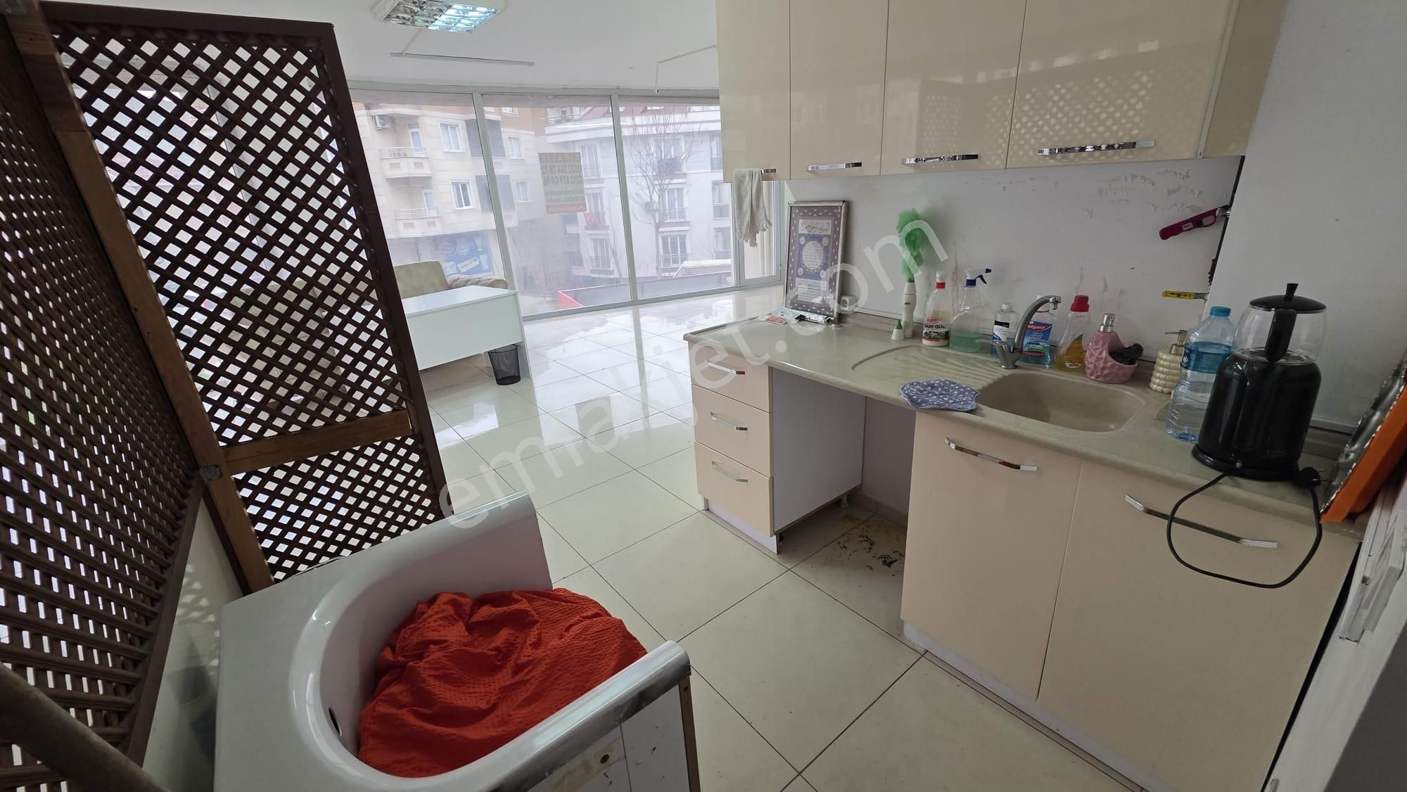 Beylikdüzü Yakuplu 75 M² Düz Giriş, Dükkan, İşyeri, Ofis, Depo, Büro - Görsel 8