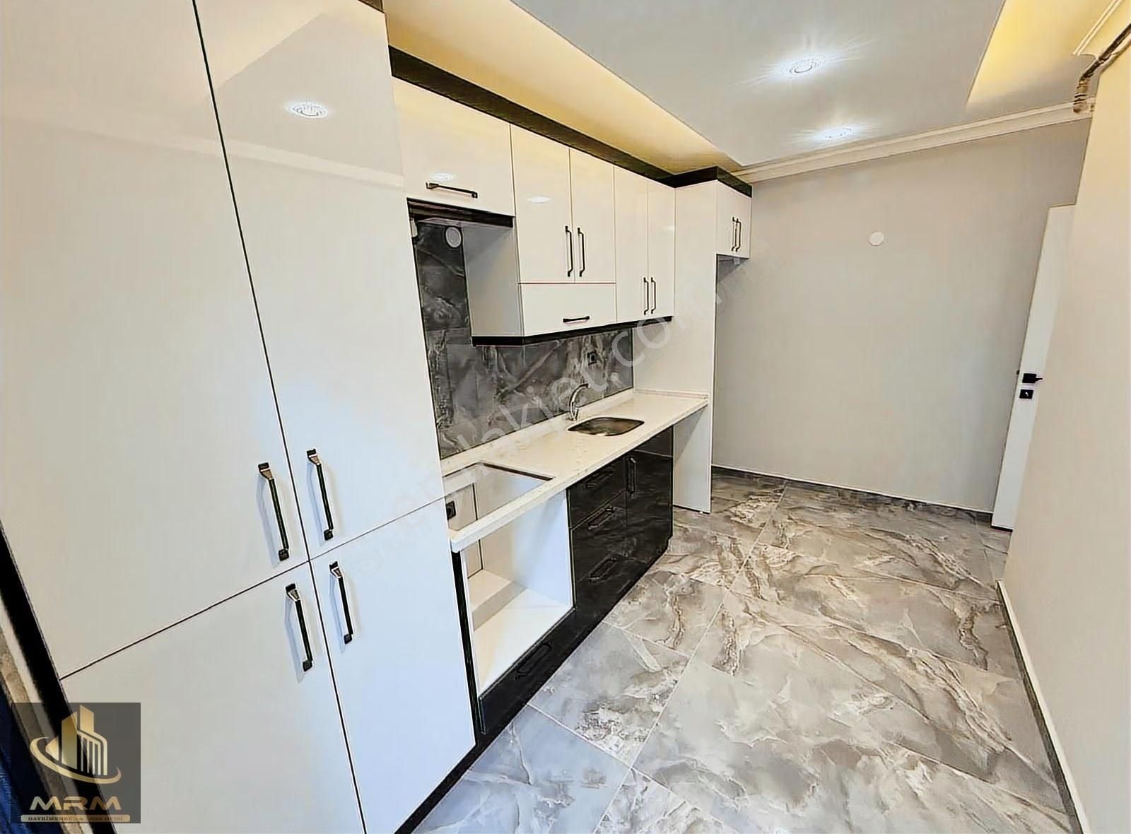 Mrm Gayrimenkul'den 75.yıl Mah. Satılık 2+1 Daire - Görsel 16