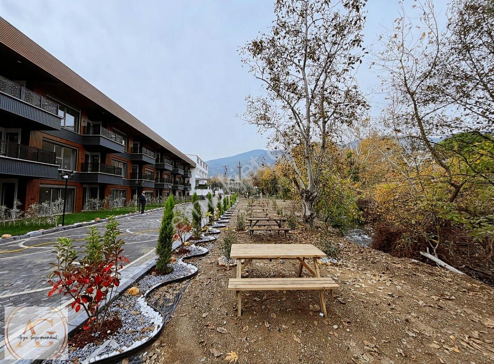 Arya'dan Güre'de 3+1 Bahçe Kullanımlı Kazdağları Manzaralı Daire - Görsel 15