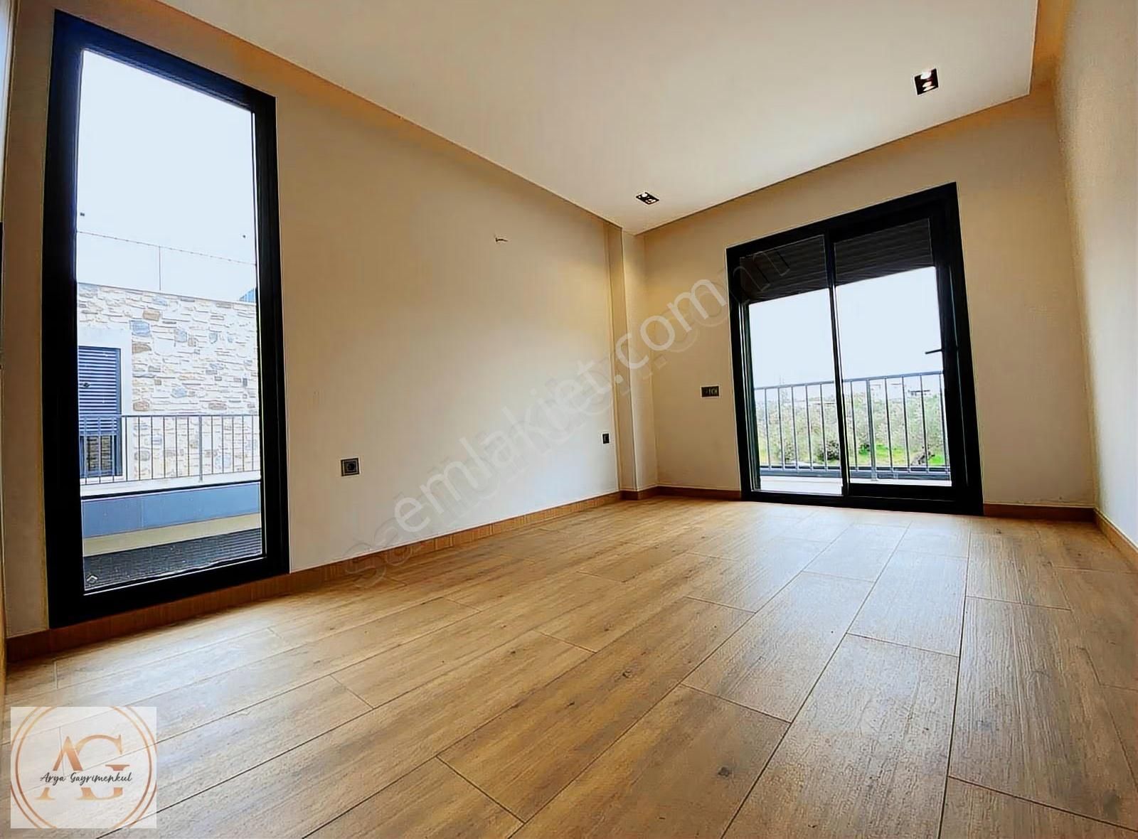Arya'dan Güre'de Şık Tasarımlı 4+1 Müstakil Havuzlu Villa - Görsel 17