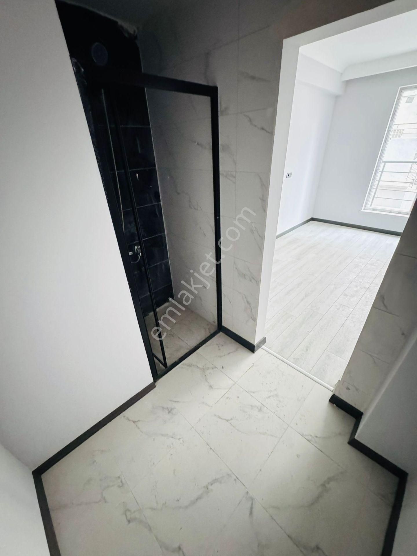 Feridunçelik'te Ada Gross Yakını Full Yapılı 3+1 1.katta Satılık Sıfır Daire !! - Görsel 14