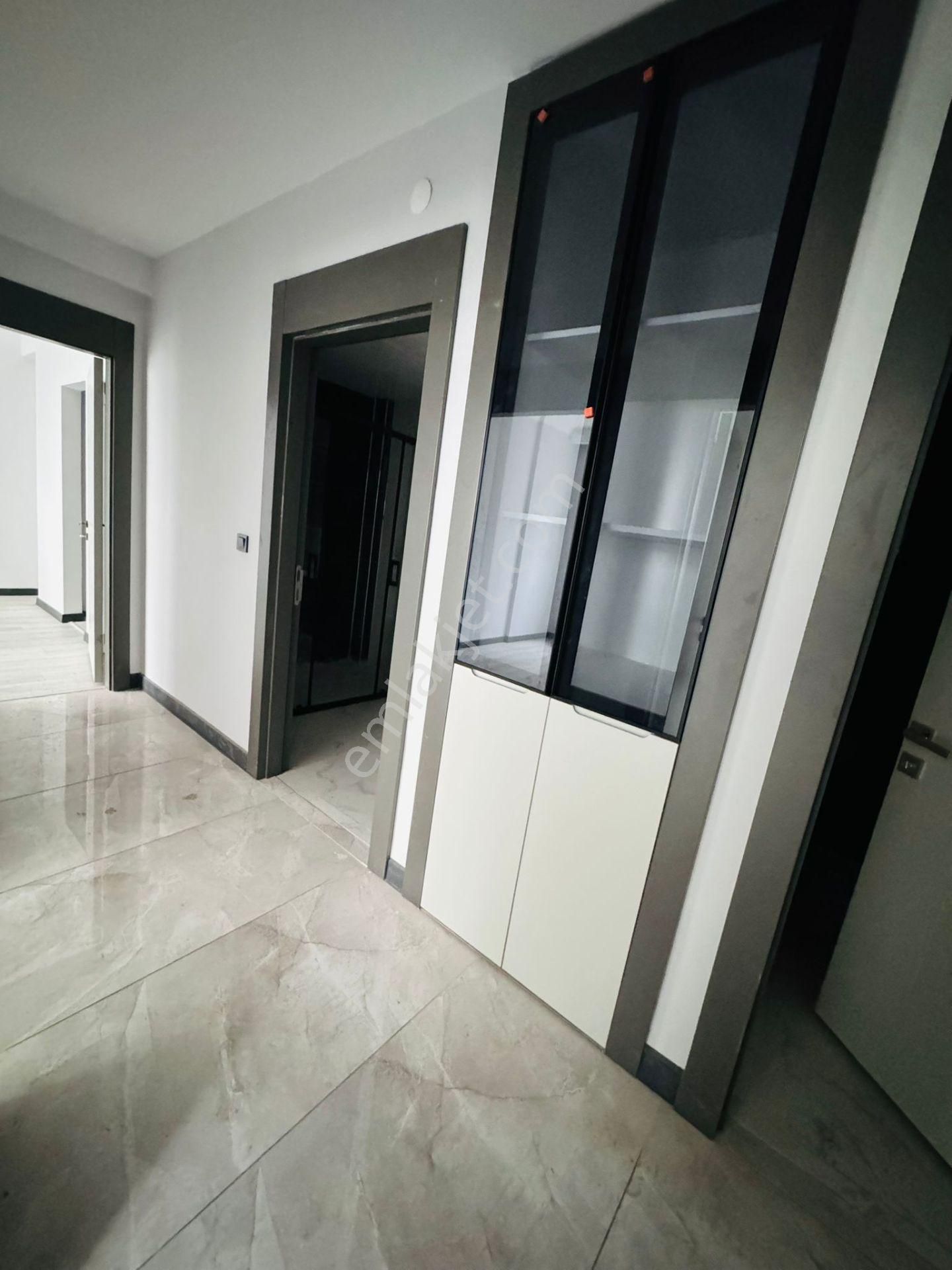 Feridunçelik'te Ada Gross Yakını Full Yapılı 3+1 1.katta Satılık Sıfır Daire !! - Görsel 12