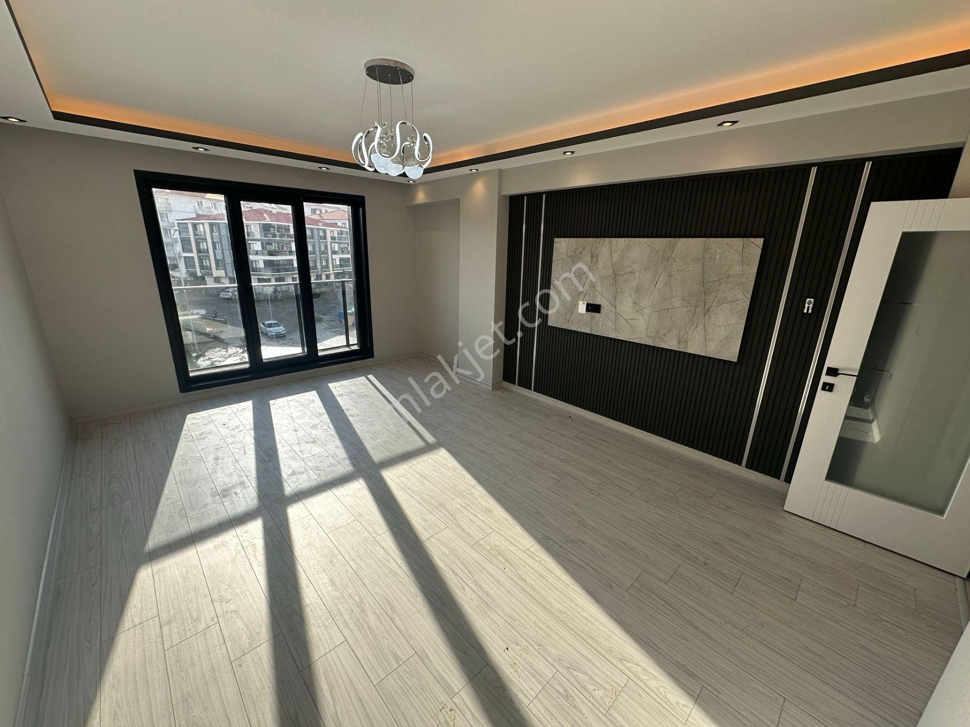 Keçiörende Sıfır Orta Katta Sıfır 3+1caddeüstü Alttan Isınma Daire - Görsel 12