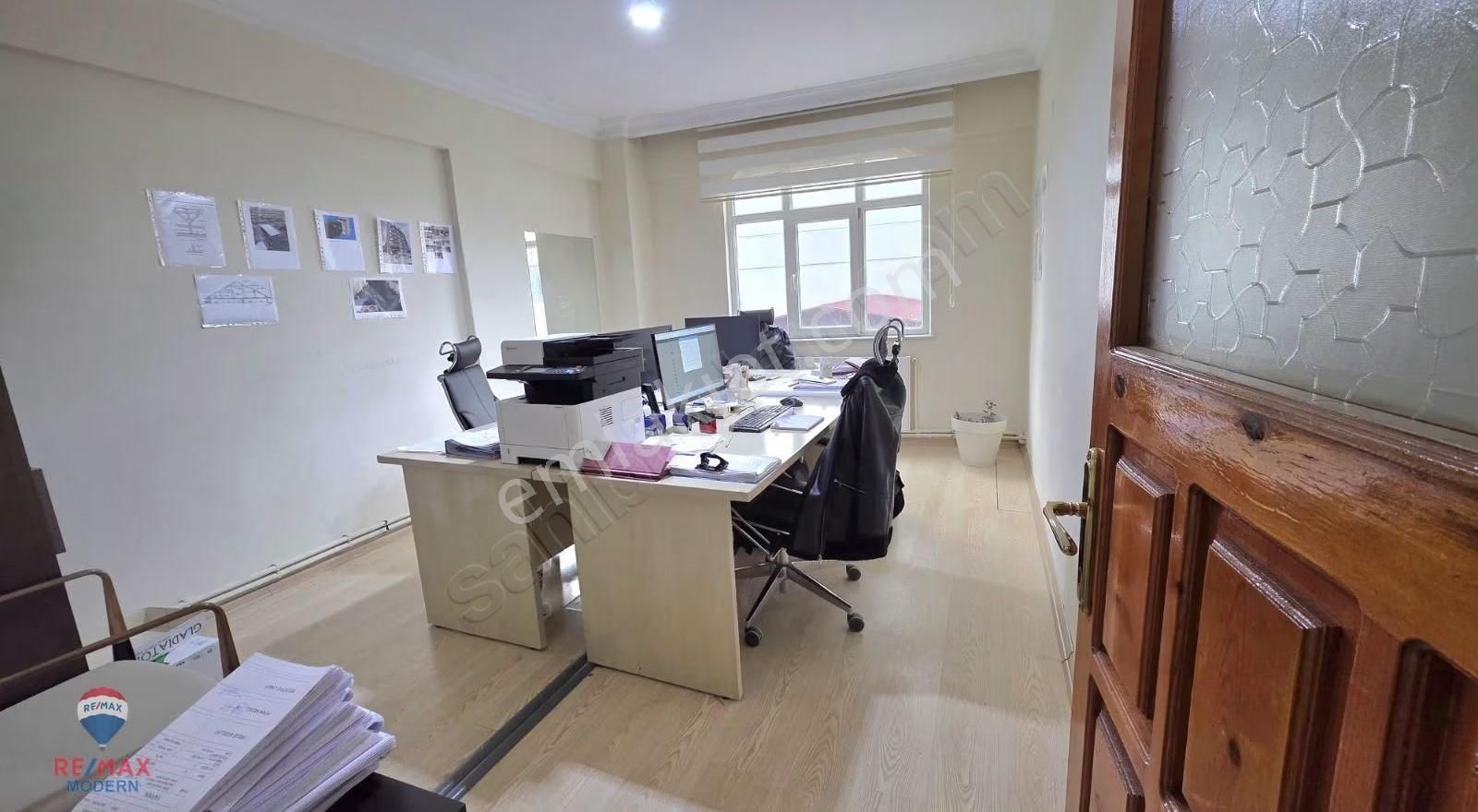 Samsun Kazım Karabekir Odunpazarı Caddesinde Kiralık 3+1 Ofis - Görsel 12