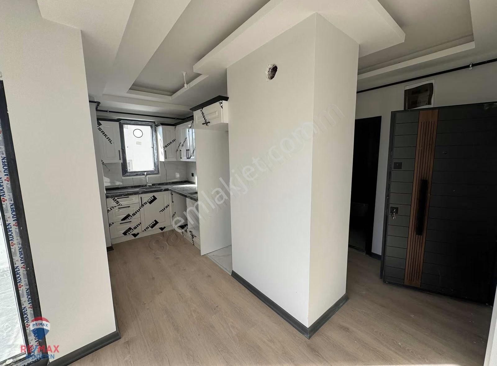 Atakum Toplu Konut Bulvarına Cephe Satılık 1+1 Daire - Görsel 14