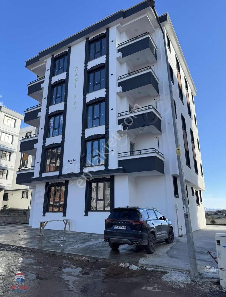 Atakum Toplu Konut Bulvarına Cephe Satılık 1+1 Daire - Görsel 28