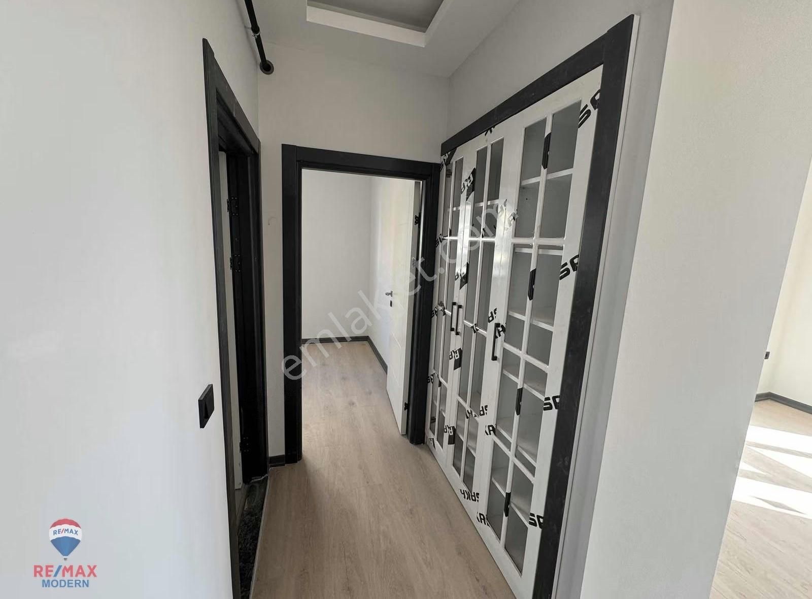 Atakum Toplu Konut Bulvarına Cephe Satılık 1+1 Daire - Görsel 15